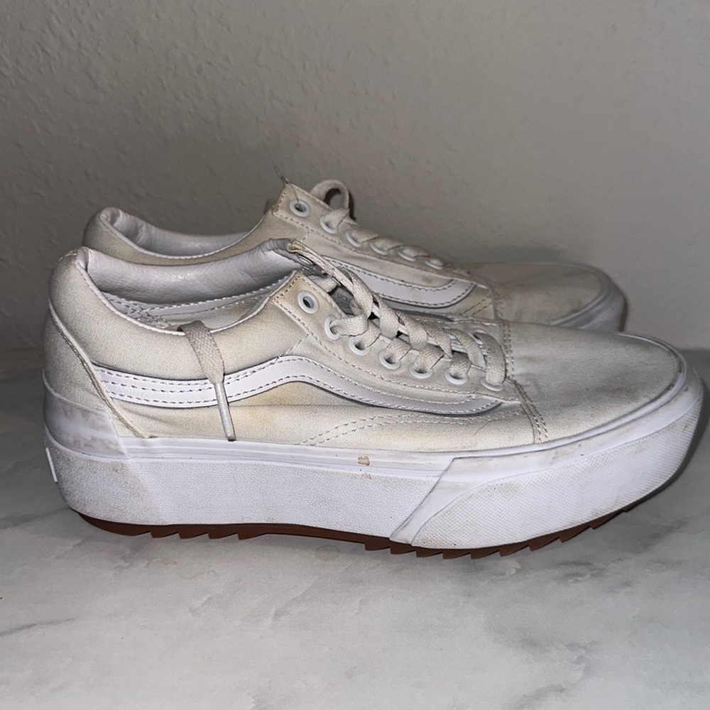 Used Vans old skool stacked sneakers with gum sole in white